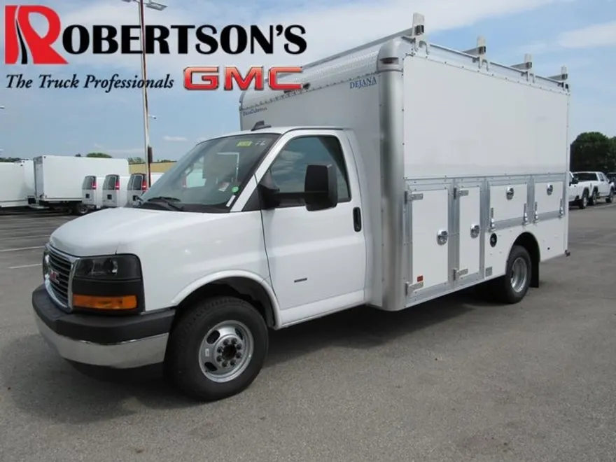 2025 Gmc Savana Cutaway 3500 photo 1