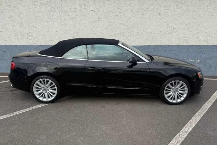 2011 Audi A5 2.0T Premium Cabriolet photo 1