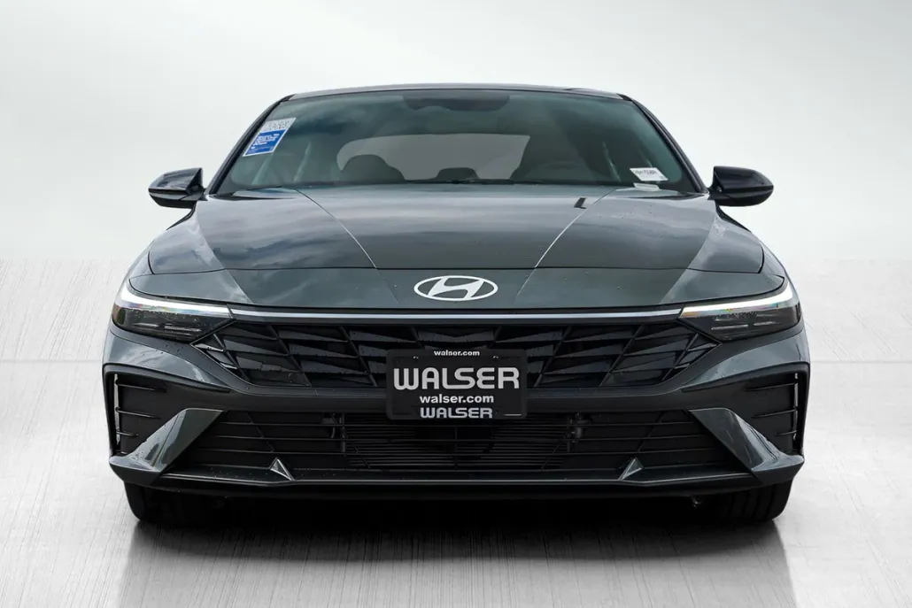 2025 Hyundai Elantra Hybrid SEL Sport photo 1