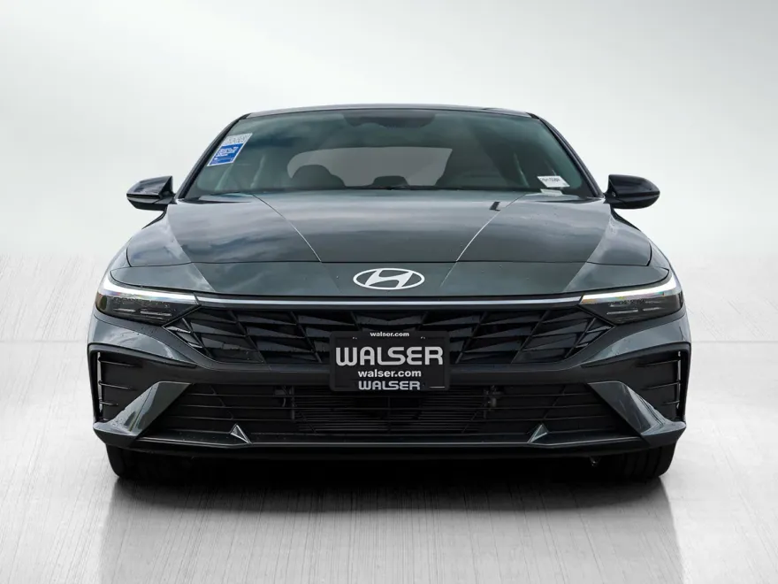 2025 Hyundai Elantra Hybrid SEL Sport photo 1