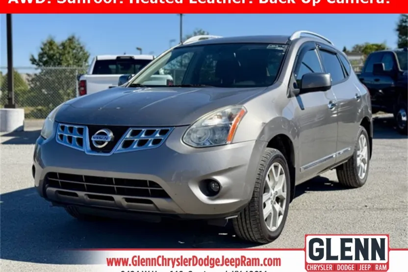 2013 Nissan Rogue SL photo 1