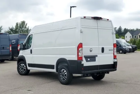 2024 Ram ProMaster 2500 photo 3