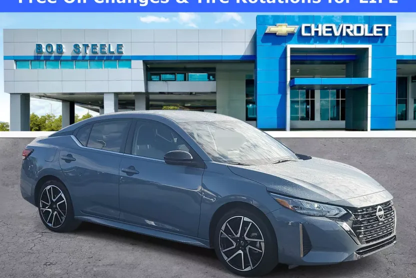 2025 Nissan Sentra SR photo 1