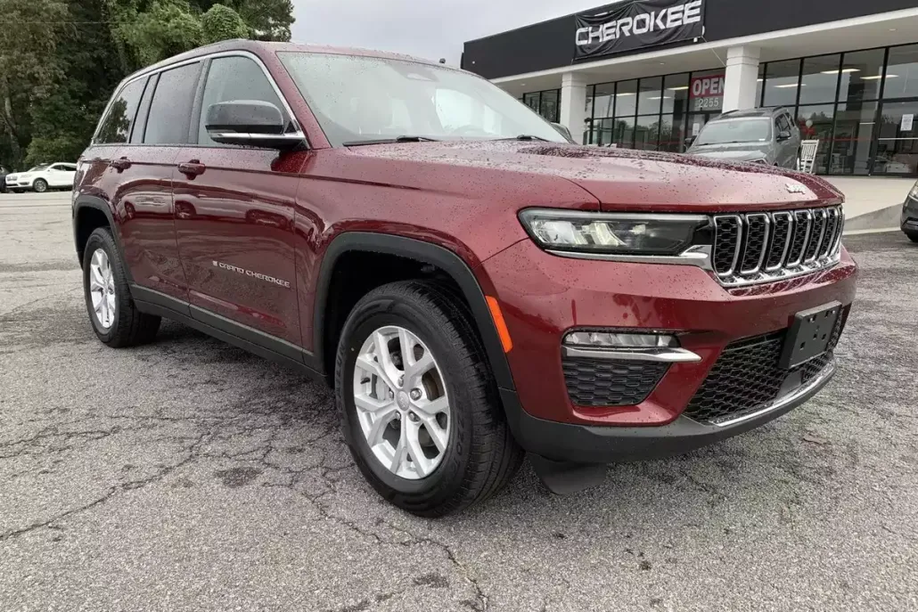 2023 Jeep Grand Cherokee Limited photo 1