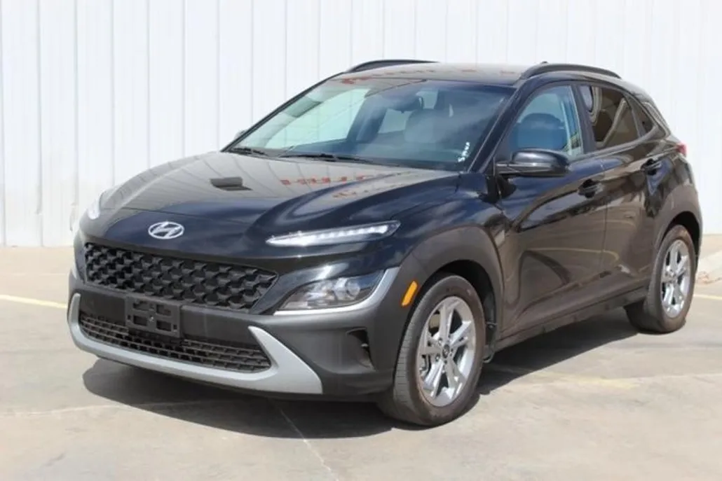 2023 Hyundai Kona SEL photo 1