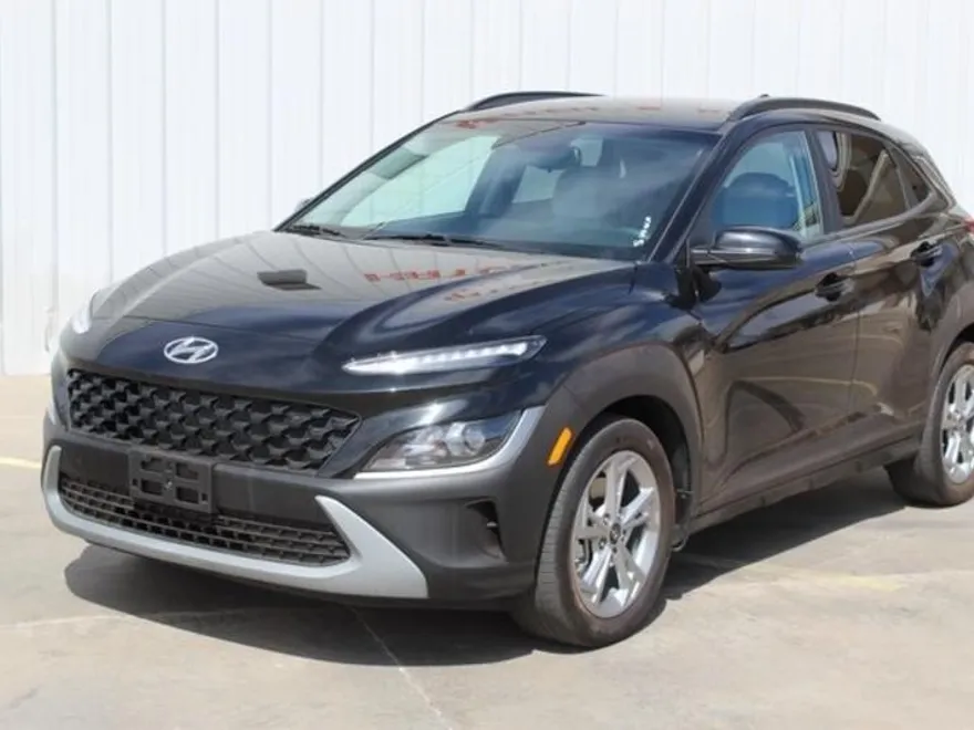 2023 Hyundai Kona SEL photo 1