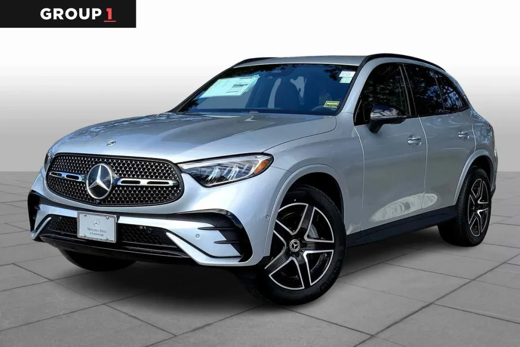 2025 Mercedes Benz GLC 300 4MATIC photo 1