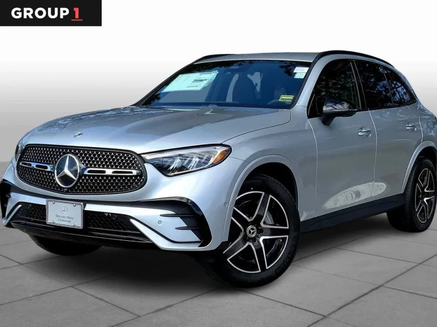 2025 Mercedes Benz GLC 300 4MATIC photo 1