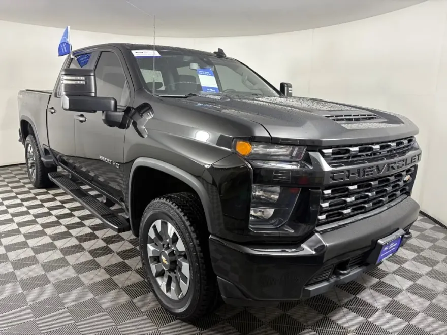 2022 Chevrolet Silverado 2500HD Custom photo 1