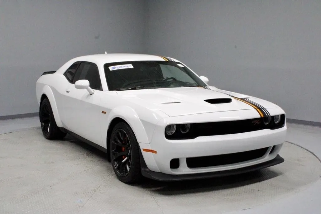2022 Dodge Challenger R/T Scat Pack Widebody photo 1