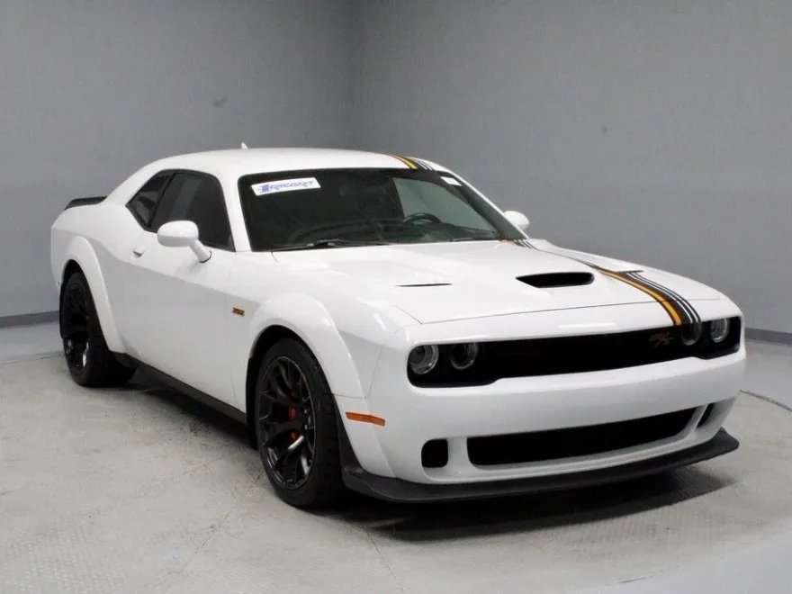 2022 Dodge Challenger R/T Scat Pack Widebody photo 1