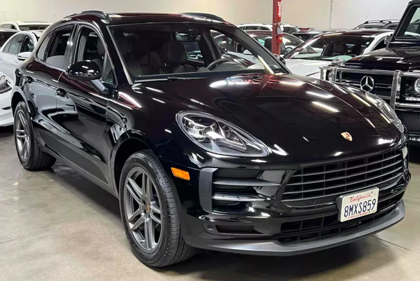2019 Porsche Macan Turbo photo 1