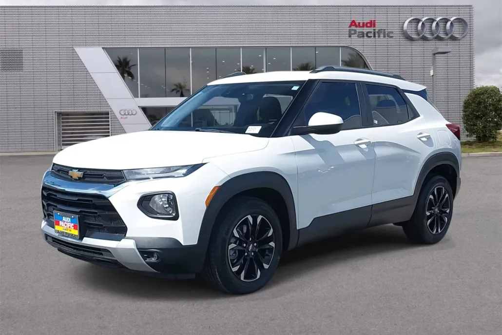 2021 Chevrolet Trailblazer LT photo 1