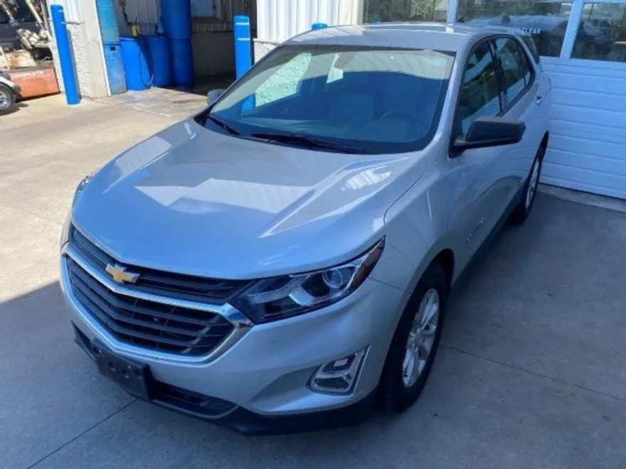 2018 Chevrolet Equinox LS photo 1