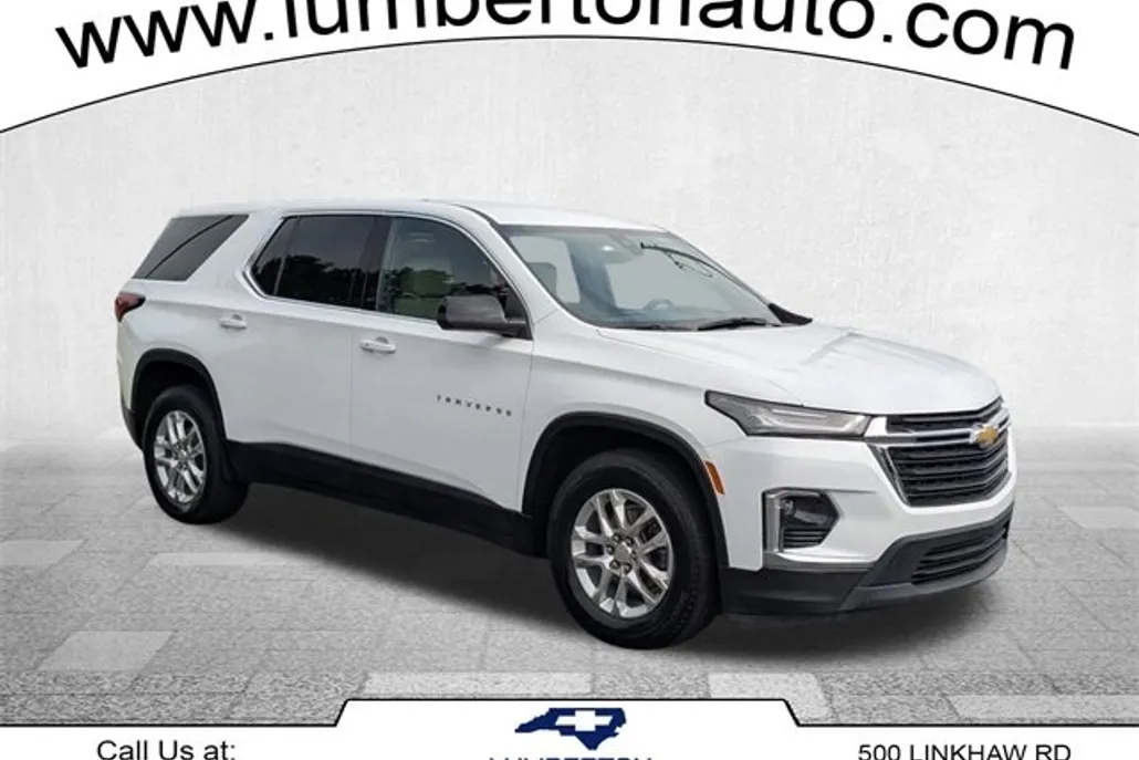 2022 Chevrolet Traverse LS photo 1
