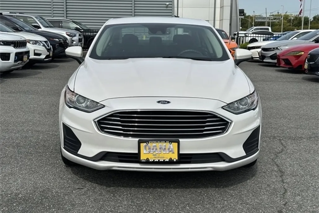 2020 Ford Fusion SE photo 1