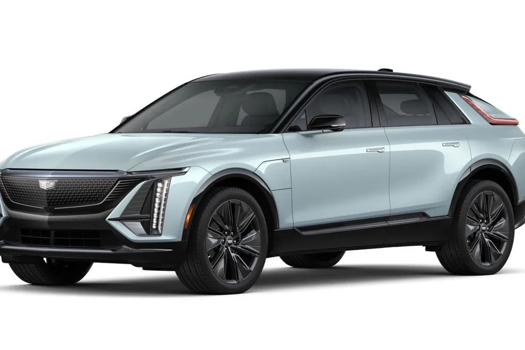 2025 Cadillac Lyriq Sport photo 1