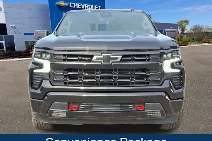 2023 Chevrolet Silverado 1500 RST photo 1