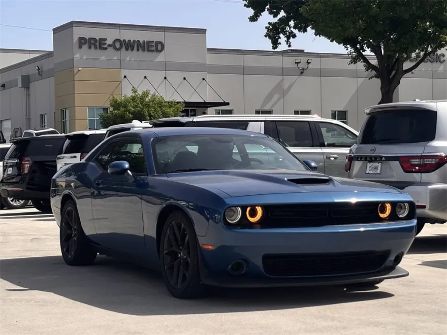 2023 Dodge Challenger GT photo 1