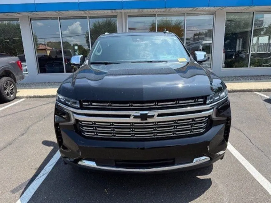 2023 Chevrolet Tahoe Premier photo 1