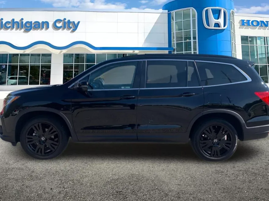 2022 Honda Pilot Special Edition photo 1