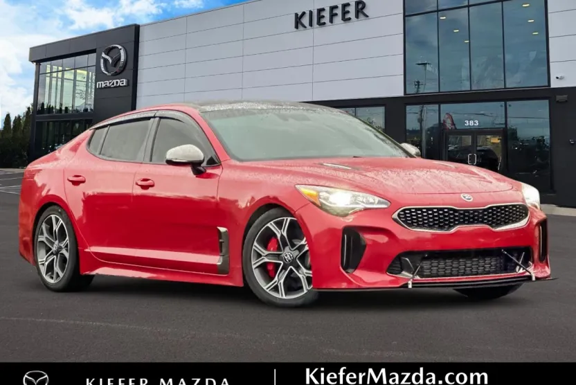 2018 Kia Stinger GT2 photo 1