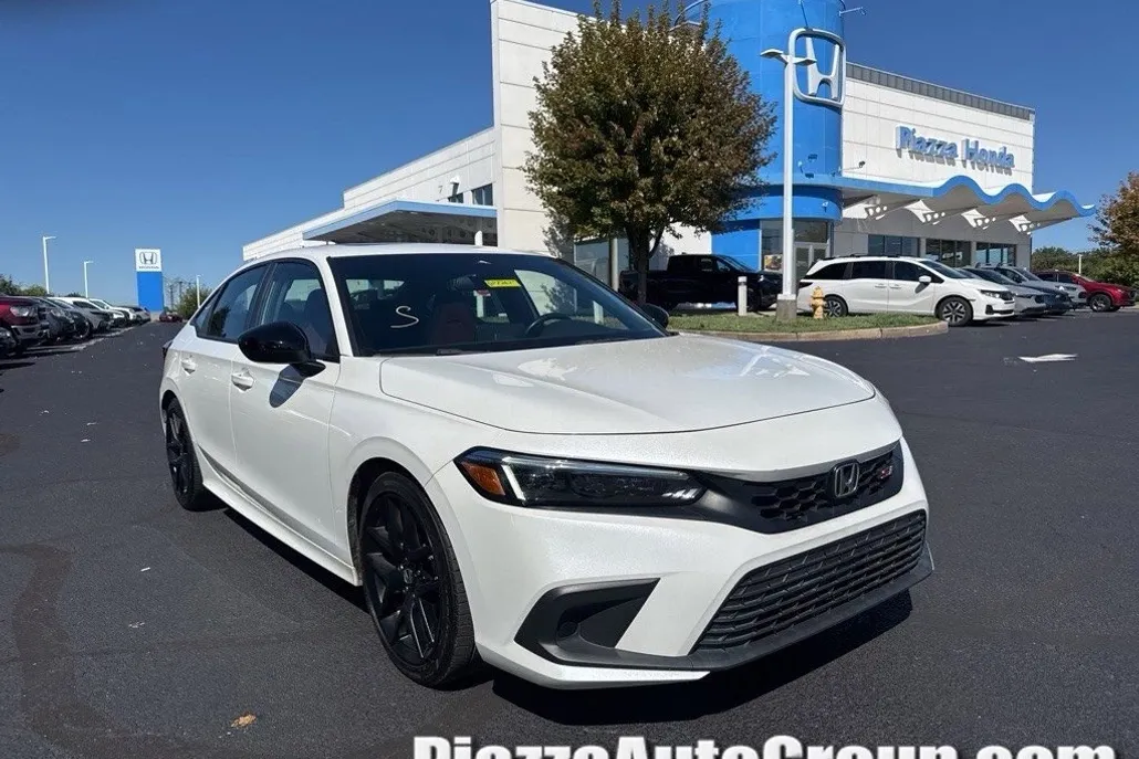 2022 Honda Civic Si photo 1