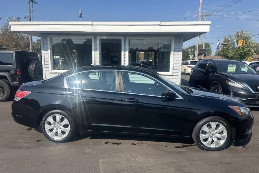 2010 Honda Accord EX photo 1