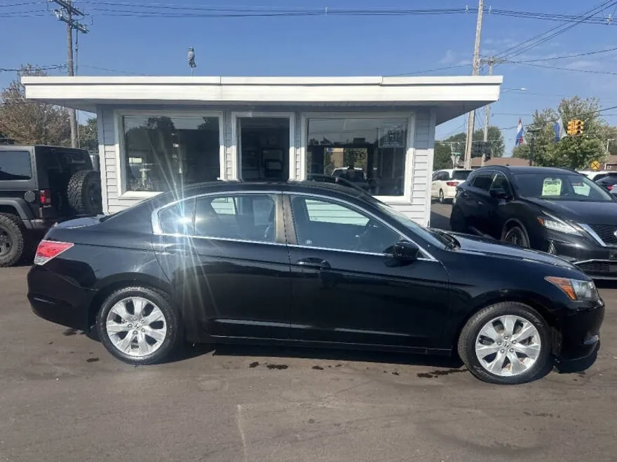 2010 Honda Accord EX photo 1