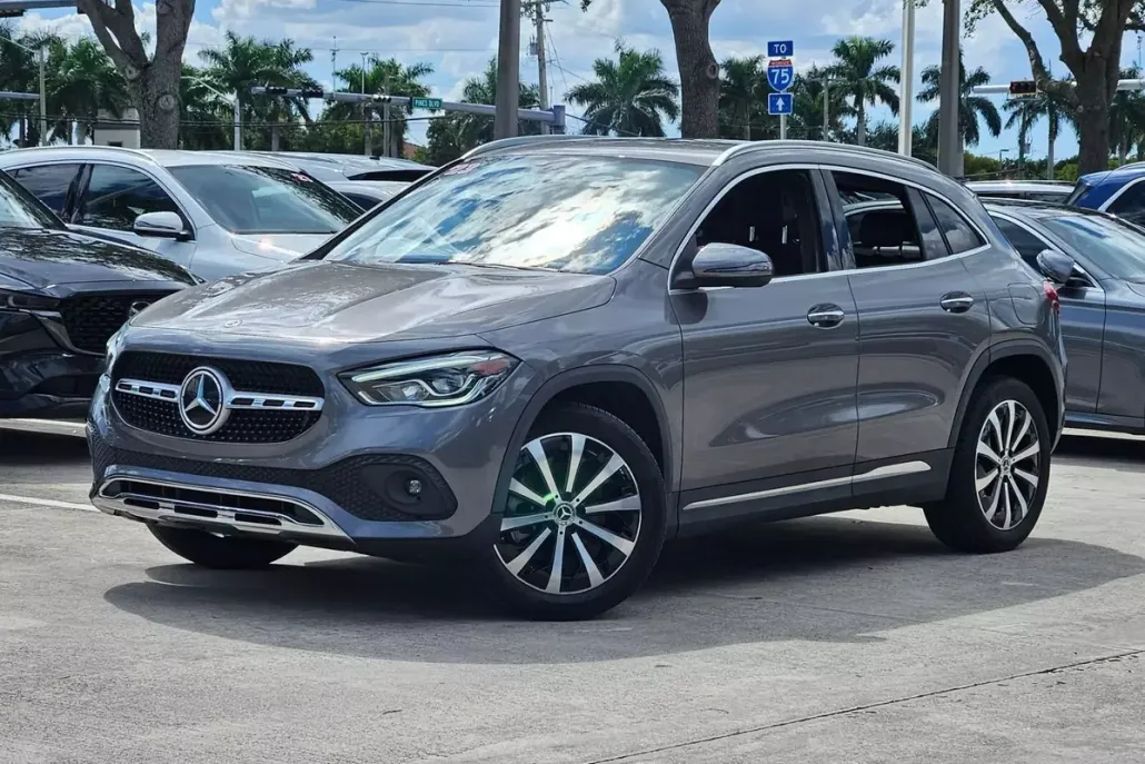 2023 Mercedes Benz GLA 250 photo 1