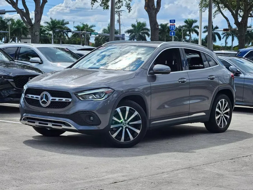 2023 Mercedes Benz GLA 250 photo 1