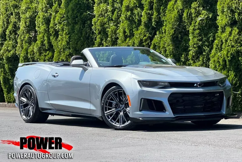 2023 Chevrolet Camaro ZL1 photo 1