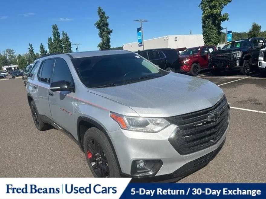2020 Chevrolet Traverse Premier photo 1