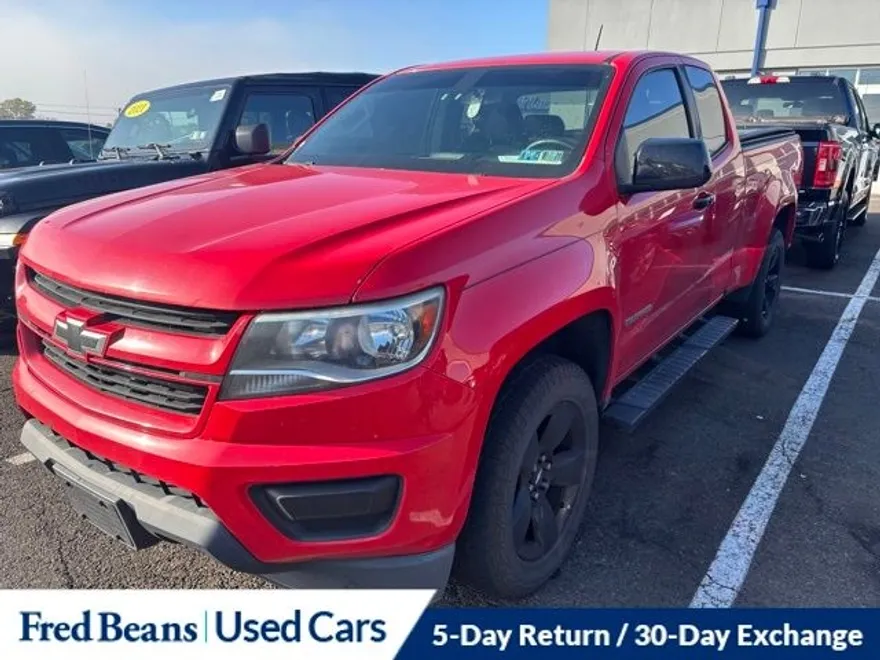 2017 Chevrolet Colorado LT photo 1