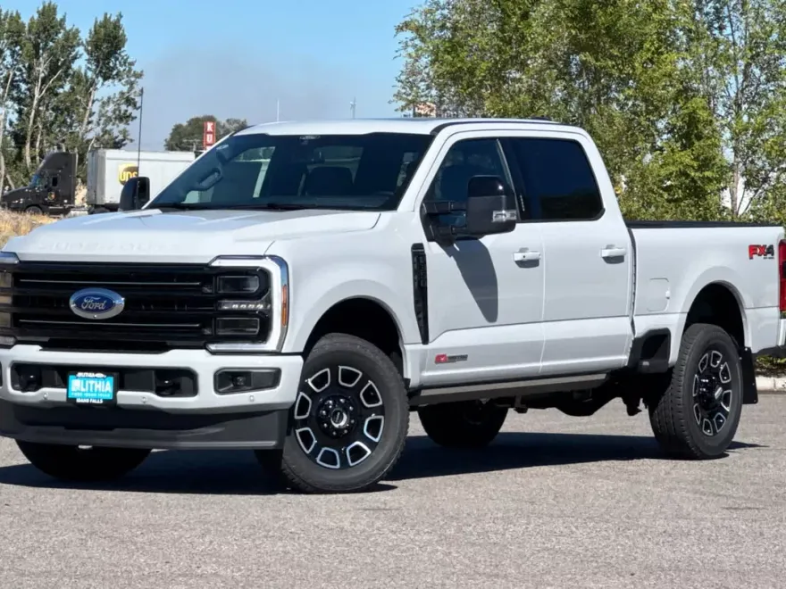 2026 Ford F-350 Platinum photo 1