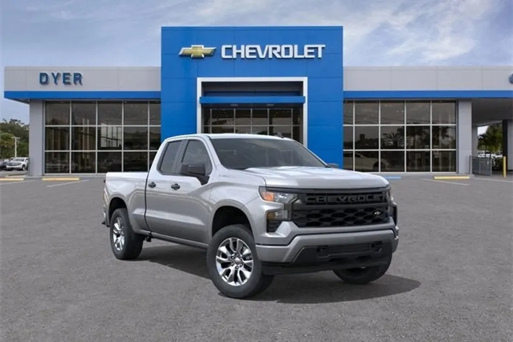 2026 Chevrolet Silverado 1500 Custom photo 1