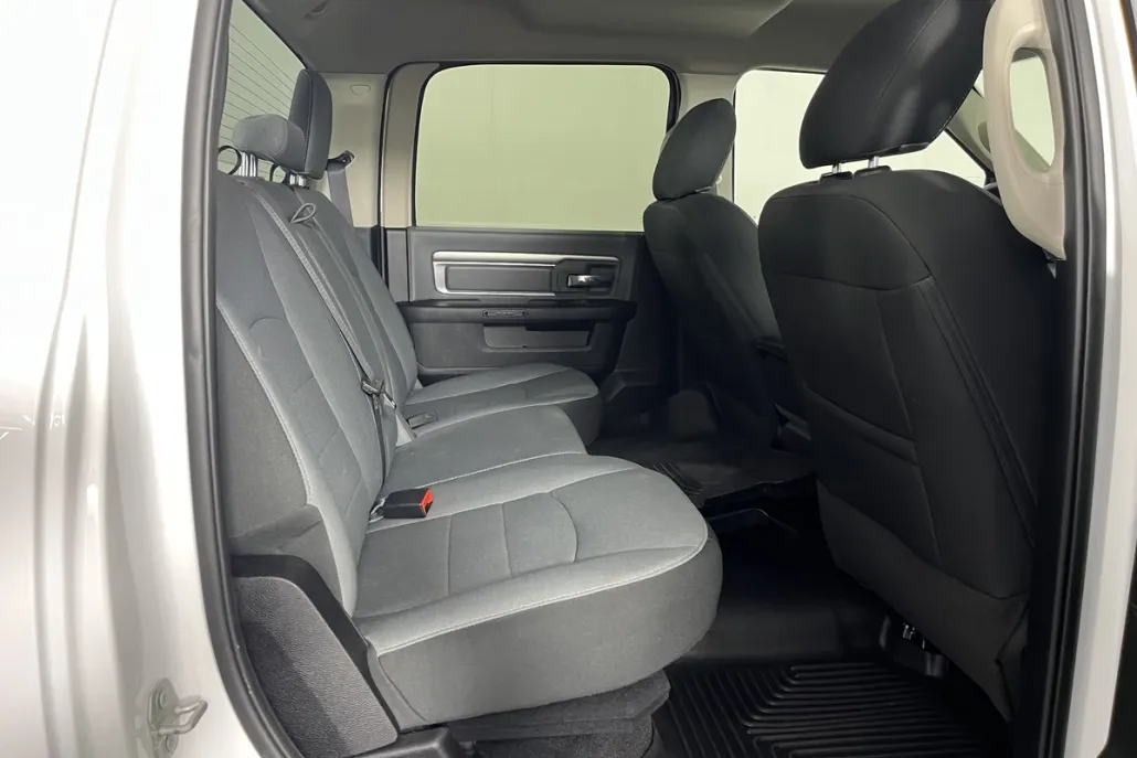 2022 Ram 1500 Classic SLT photo 1
