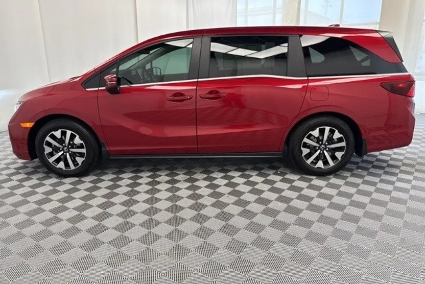 2026 Honda Odyssey EX-L photo 1