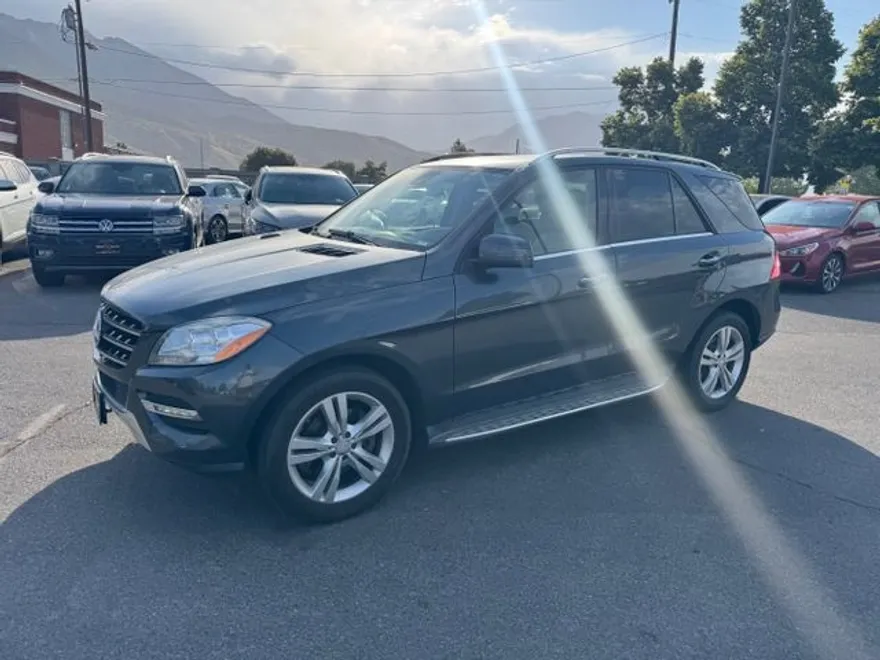 2015 Mercedes Benz ML 350 photo 1