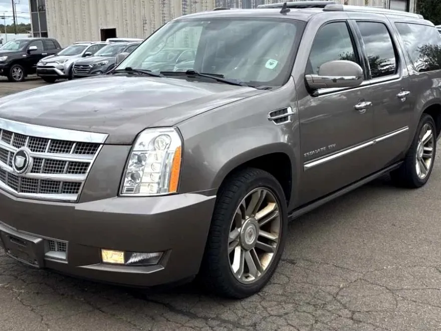 2012 Cadillac Escalade ESV Platinum photo 1