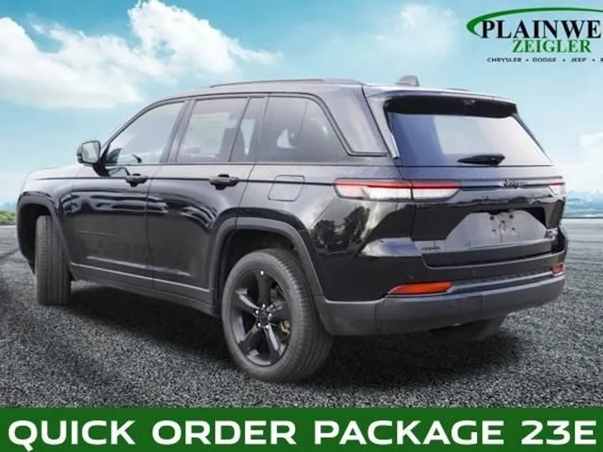 2023 Jeep Grand Cherokee Limited Black High photo 1