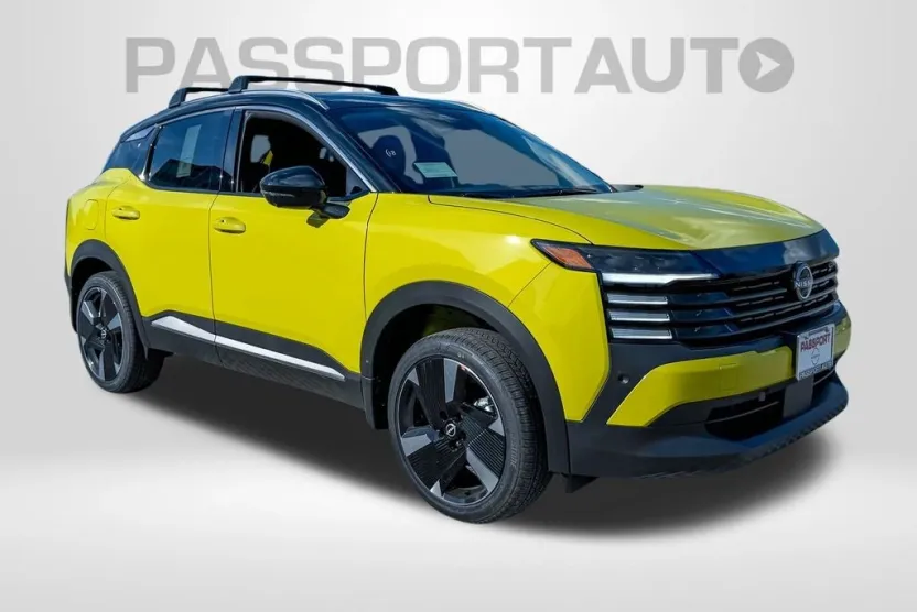 2026 Nissan Kicks SR photo 1