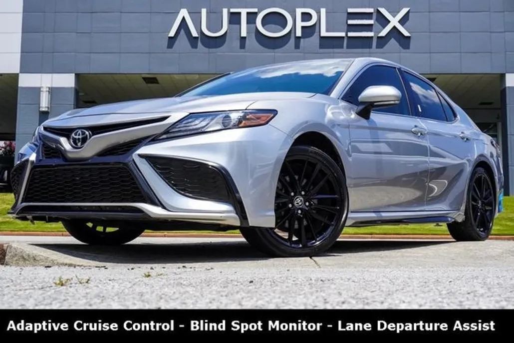 2021 Toyota Camry XSE photo 1