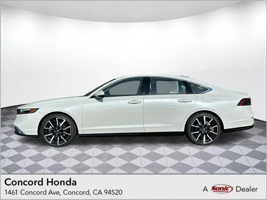 2025 Honda Accord Hybrid Touring photo 1
