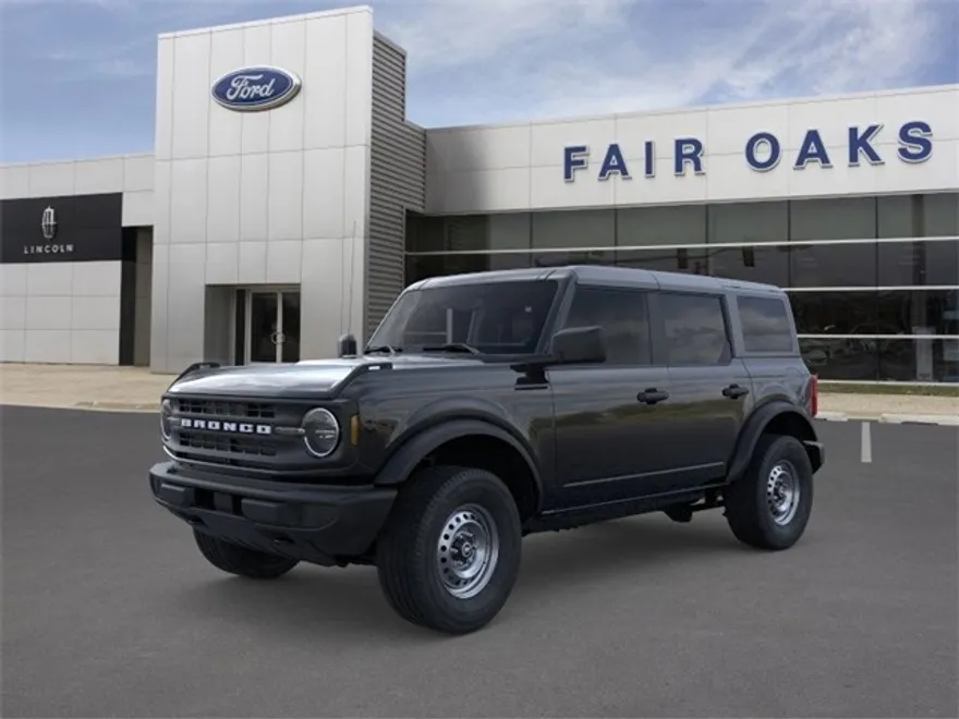 2025 Ford Bronco Base photo 1