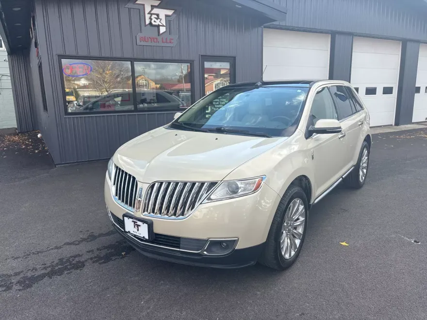 2015 Lincoln MKX Base photo 1