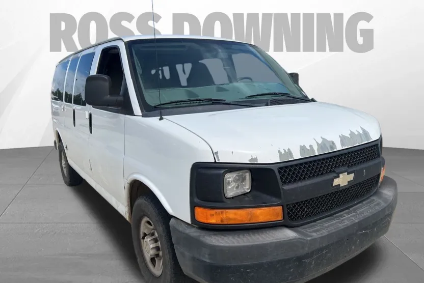 2013 Chevrolet Express 2500 LS photo 1