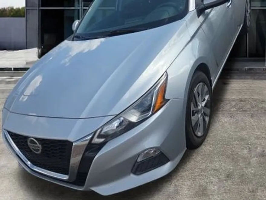 2021 Nissan Altima 2.5 S photo 1