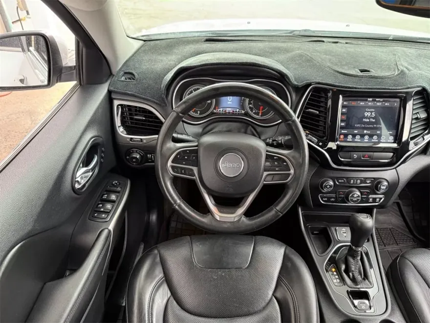 2019 Jeep Cherokee Limited photo 1
