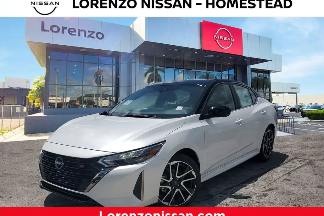 2025 Nissan Sentra SR photo 1